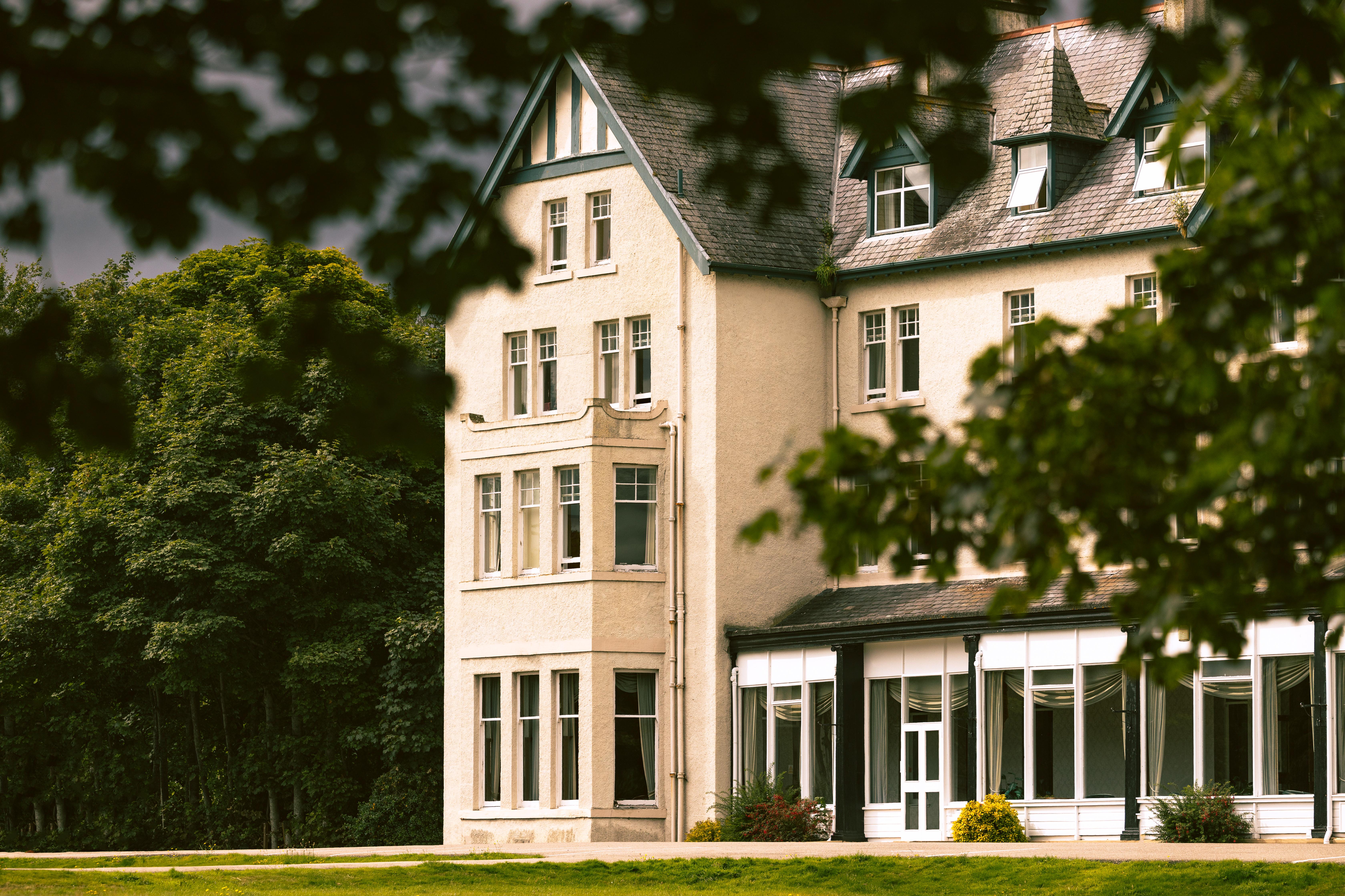 Dornoch Station Hotel Exterior photo